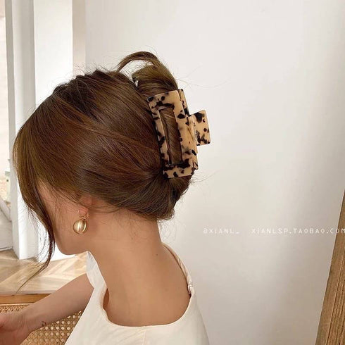 Hollow Square Hair Claw Clip